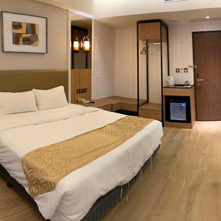 Wang Fu Hotel Miaoli Bagian luar foto