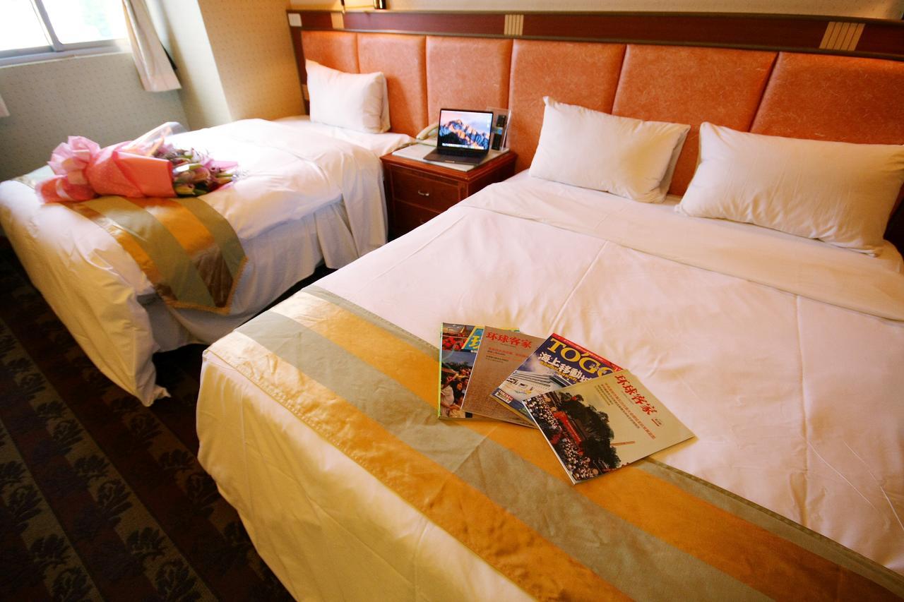 Wang Fu Hotel Miaoli Bagian luar foto